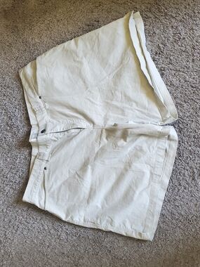 C.J. Banks Shorts in Cream